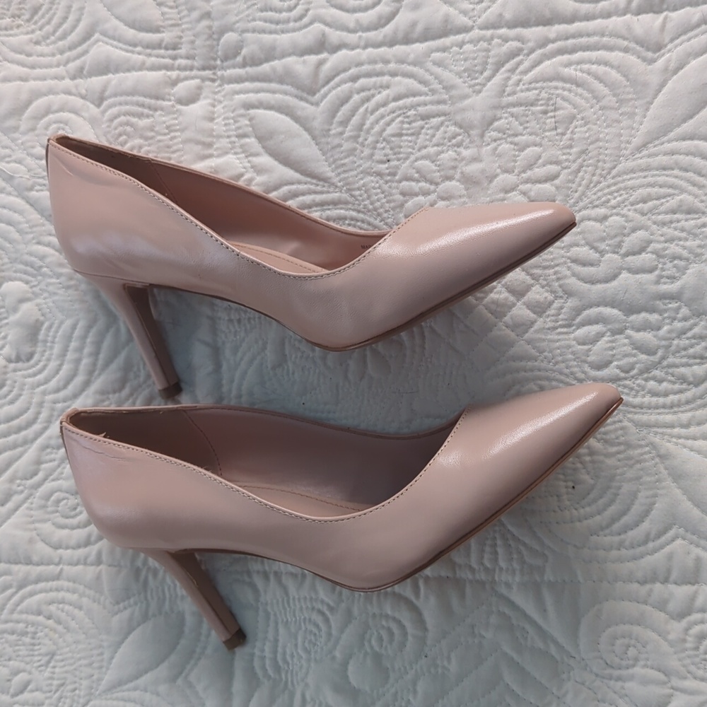 High heels - Picture 3 of 4